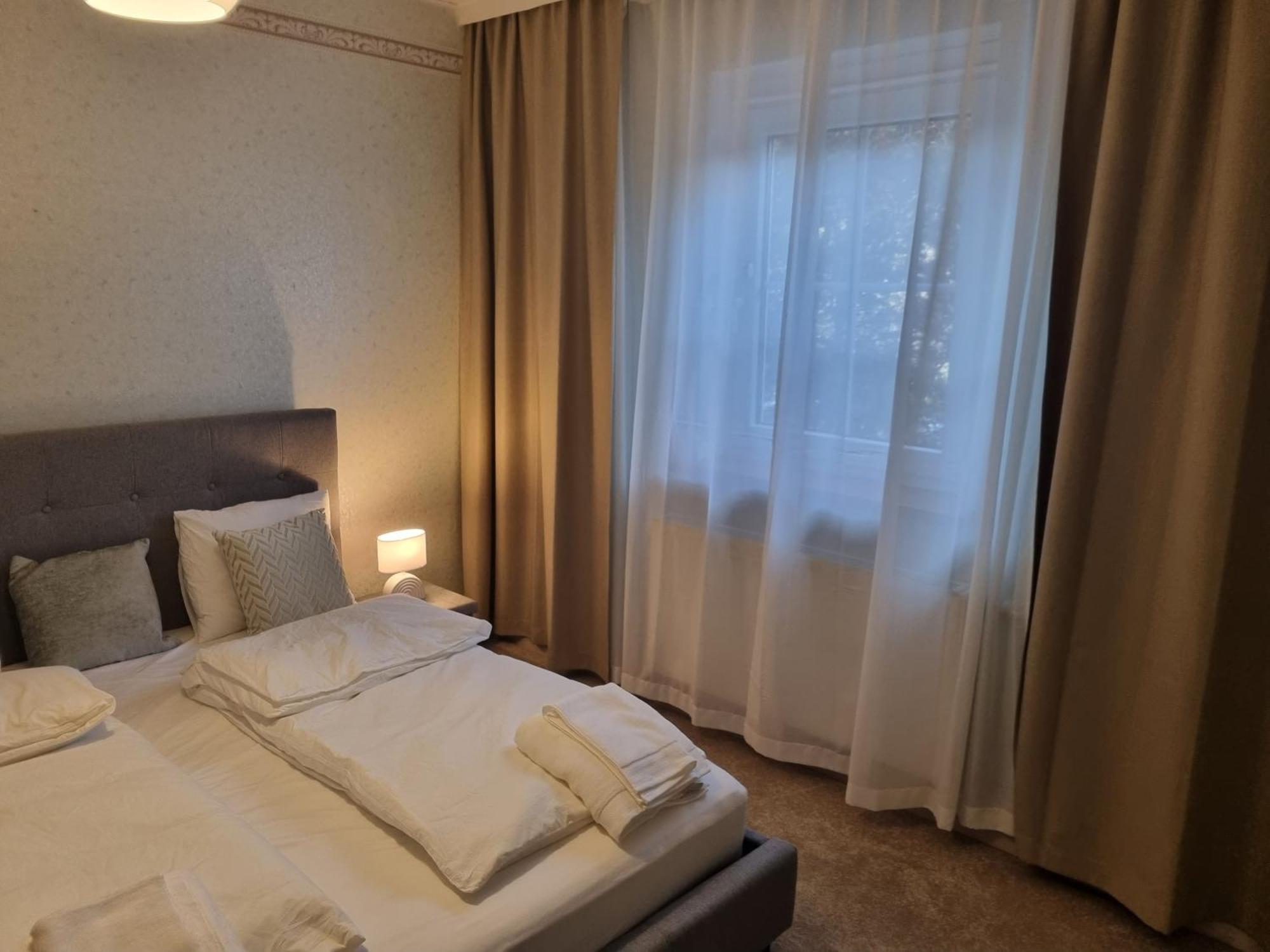 Villa With Private Sauna And Jacuzzi, 8 Min From Schloss Schoebrunn Viena Exterior foto